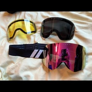 Pink Blenders Ski/Snowboard Goggles with three interchangeable lenses